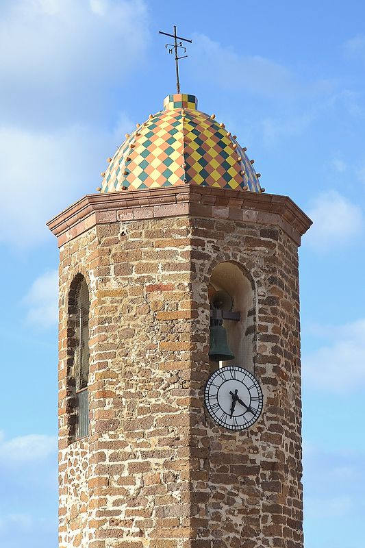 Castelsardo - zvonice katedrály San Antonio Abate